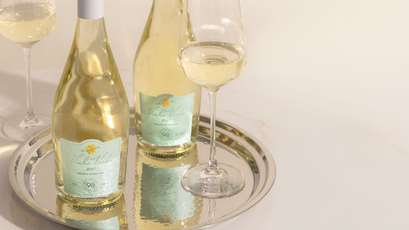 An Easy Wine & Burrata Recipe Pairing